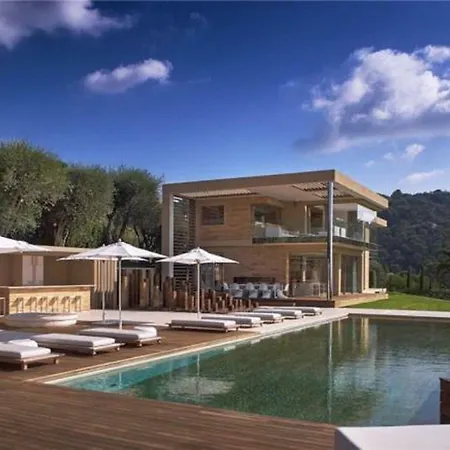 Christine Country house Cannes